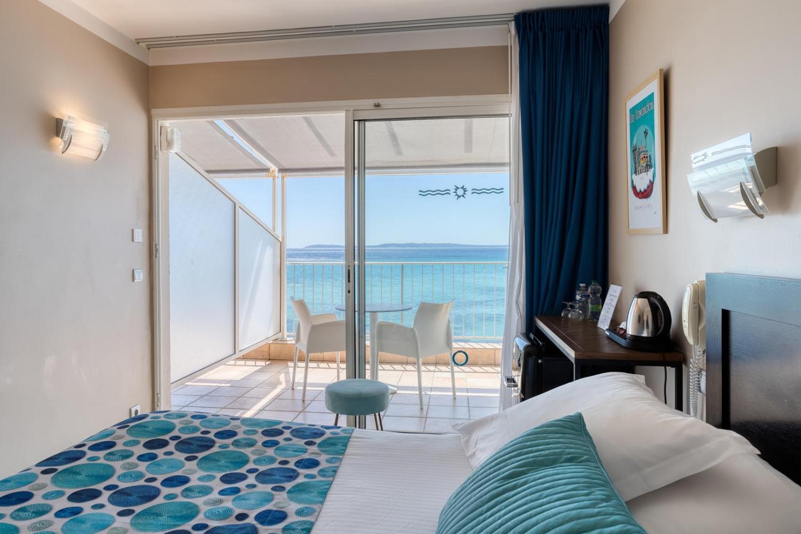 Roc Hotel - Hotel 4 Etoiles Les Pieds Dans L'Eau Le Lavandou Dış mekan fotoğraf