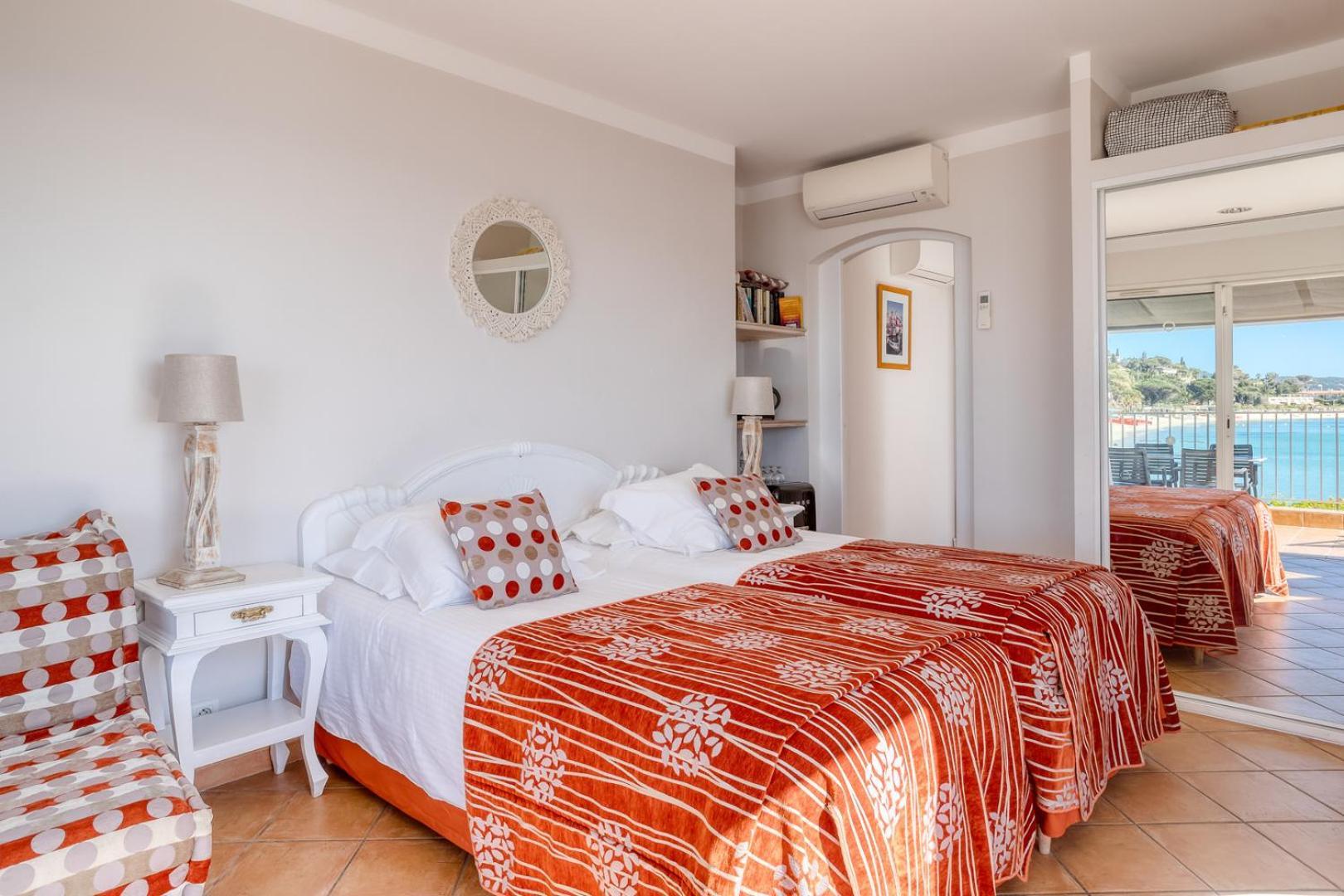 Roc Hotel - Hotel 4 Etoiles Les Pieds Dans L'Eau Le Lavandou Dış mekan fotoğraf