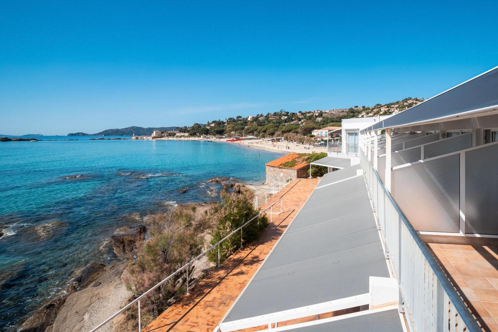 Roc Hotel - Hotel 4 Etoiles Les Pieds Dans L'Eau Le Lavandou Dış mekan fotoğraf