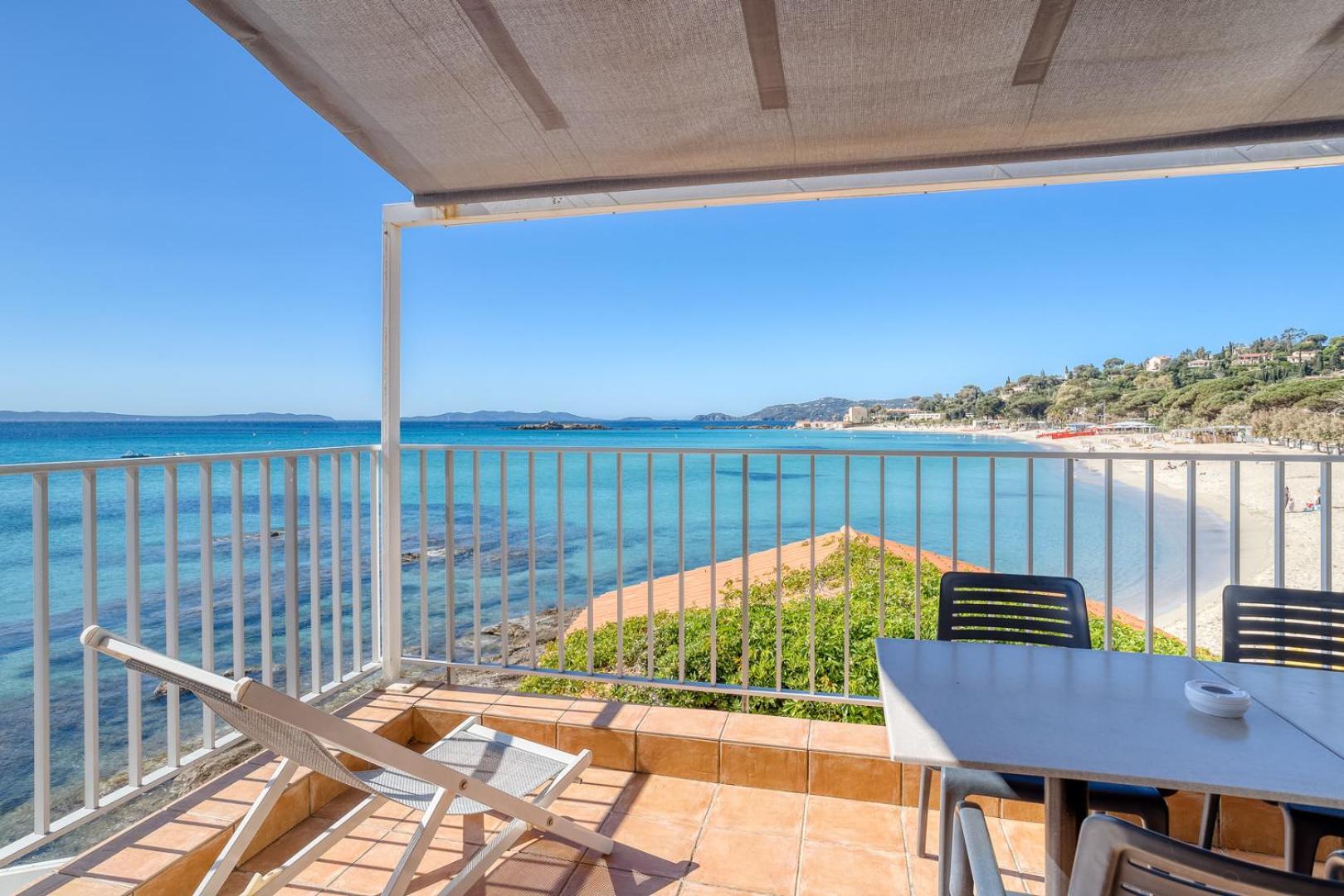 Roc Hotel - Hotel 4 Etoiles Les Pieds Dans L'Eau Le Lavandou Dış mekan fotoğraf