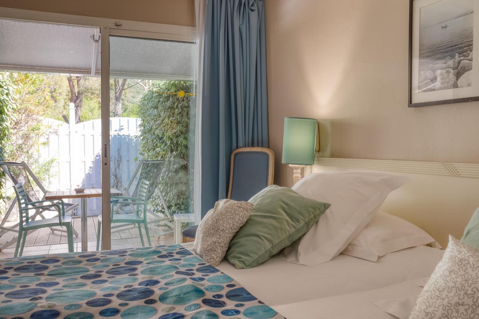 Roc Hotel - Hotel 4 Etoiles Les Pieds Dans L'Eau Le Lavandou Dış mekan fotoğraf