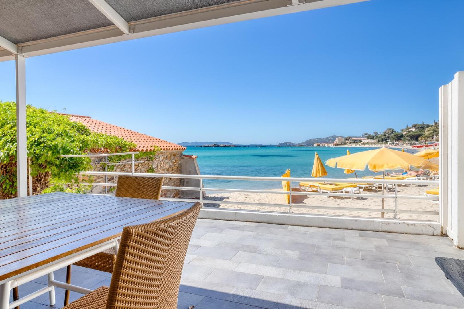 Roc Hotel - Hotel 4 Etoiles Les Pieds Dans L'Eau Le Lavandou Dış mekan fotoğraf