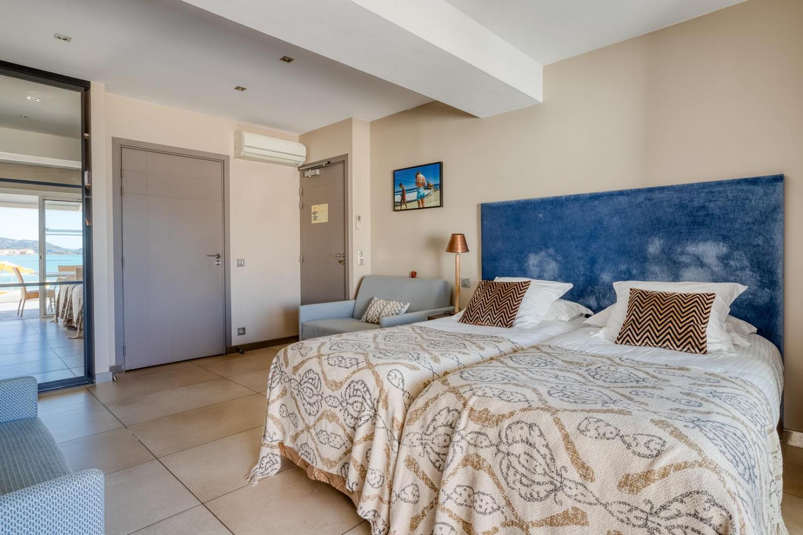 Roc Hotel - Hotel 4 Etoiles Les Pieds Dans L'Eau Le Lavandou Dış mekan fotoğraf